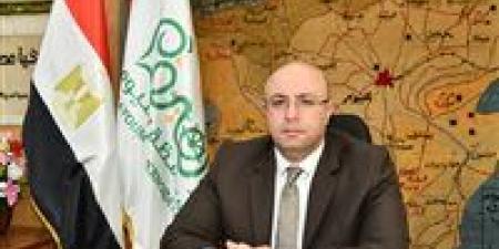 محافظ الفيوم يتابع تداعيات حادث حريق عيادة التأمين الصحي بكيمان فارس ويطمئن على حالة المصابين