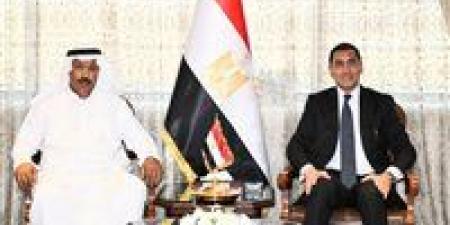 وزير الرياضة يلتقي رئيس الاتحاد المصري للهجن لبحث خطة البطولات خلال الفترة المقبلة