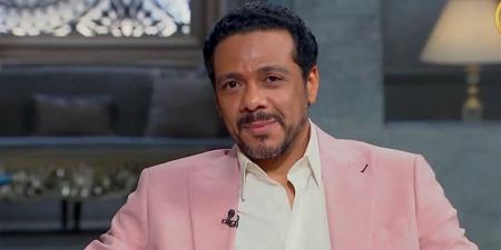 حمزة العيلي: كواليس "النص" صنعت نجاح درويش.. ولقب الحرباء يحمّلني مسؤولية كبيرة