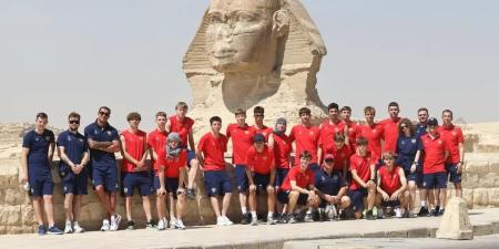 منتخب شباب روسيا يزور الأهرامات قبل مواجهة الفراعنة وديا.. صور