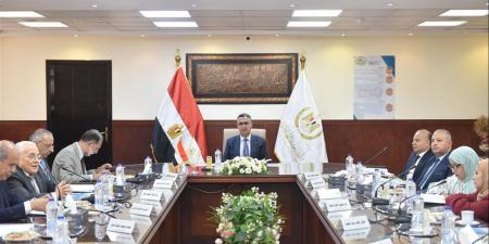 وزير التموين والتجارة الداخلية يترأس اجتماع الجمعية العامة للشركة المصرية القابضة للصوامع والتخزين