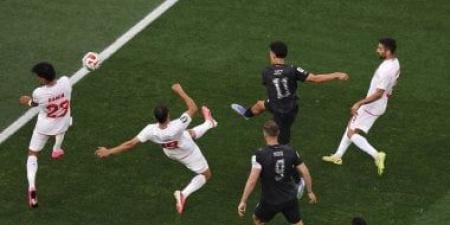 هل يغيب عن لقاء الفراعنة؟.. أزمة تهدد مشاركة نجم إيران فى كأس العالم