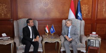 هيئة قناة السويس تبحث تعزيز التعاون مع ماليزيا في التدريب البحري والاستزراع السمكي