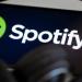 Spotify يطلق ميزة تمنح الفنانين تحكمًا أكبر فى ما يظهر تحت أسمائهم