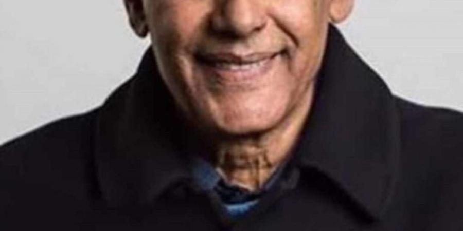 عن
      طريق
      الخطأ..
      فنانة
      مصرية
      تعلن
      عن
      وفاة
      ممثل
      وتثير
      الجدل
      (صورة)