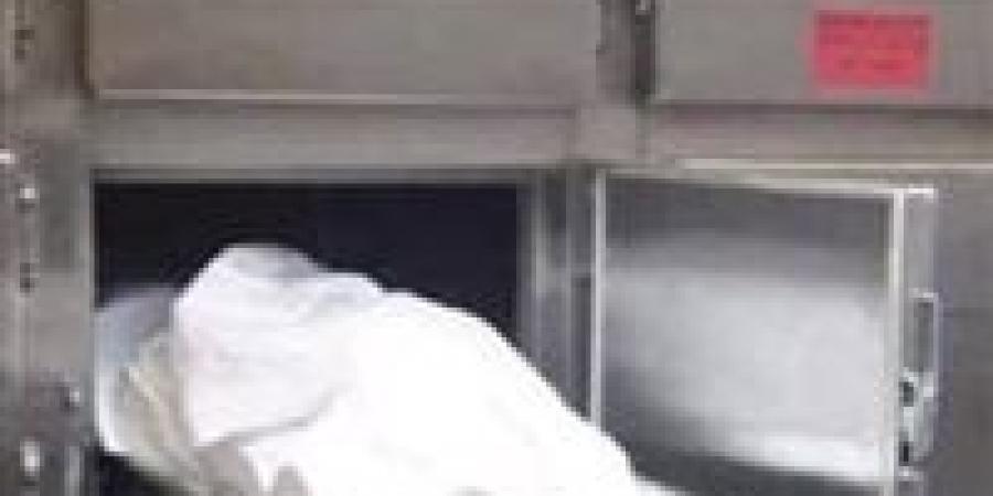مصرع
      زوجة
      متأثرة
      باصابتها
      بعدة
      طعنات
      على
      يد
      زوجها
      بالشرقية