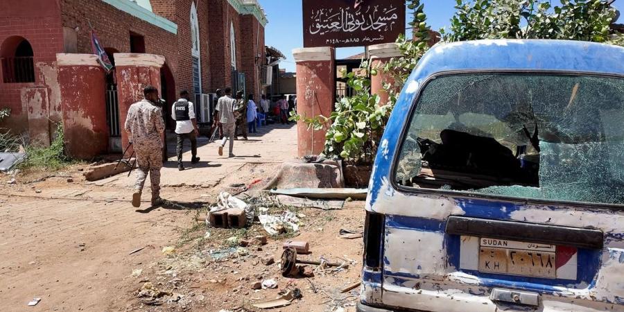 مصطفى
      تيراب
      يكشف
      لـ"الدستور"
      تفاصيل
      قصف
      مدرسة
      دار
      الأرقم
      بالفاشر