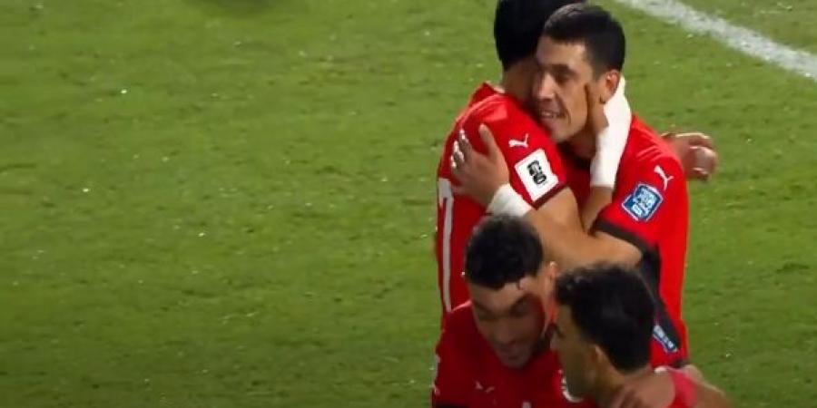 تصفيات
      أفريقيا
      المؤهلة
      لكأس
      العالم:
      محمد
      حمدي
      يسجل
      الهدف
      الأول
      لمنتخب
      مصر
      في
      مرمى
      غينيا
      بيساو
      في
      الدقيقة
      العاشرة