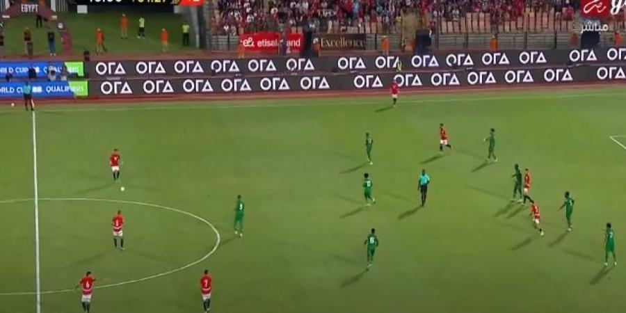 برأسية
      محمد
      حمدي:
      منتخب
      مصر
      يتقدم
      على
      غينيا
      بيساو
      بهدف
      نظيف
      في
      الشوط
      الأول