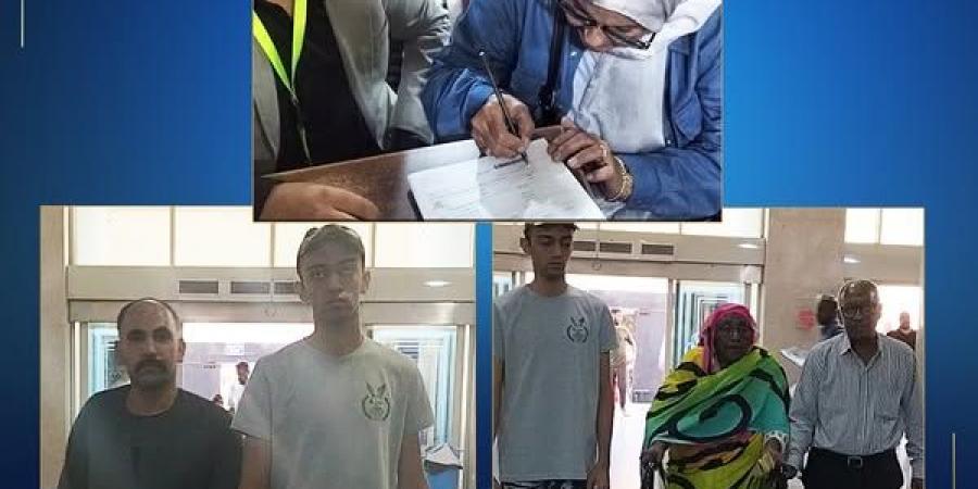 الإدارة
      العامة
      للجوازات
      والهجرة
      والجنسية
      استمرار
      تقديم
      التيسيرات
      لـ
      المترددين
      والمواطنين
      راغبي
      الحصول
      على
      الخدمات
      والمستندات
      الشرطية