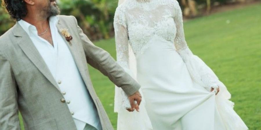 كتبنا
      كتابنا..
      هادي
      الباجوري
      يحتفل
      بعقد
      قرانه
      على
      الفنانة
      هايدي
      خالد