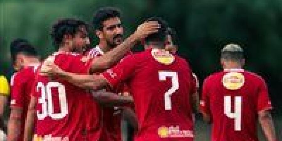 الاهلي
      يستأنف
      تدريباته
      الجماعية
      غدًا
      لأول
      مرة
      تحت
      قيادة
      سوروب