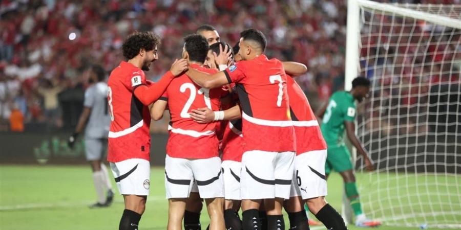 وفاء
      عامر:
      حسام
      حسن
      نوارة
      المنتخب
      ومحمد
      صلاح
      فخر
      العرب