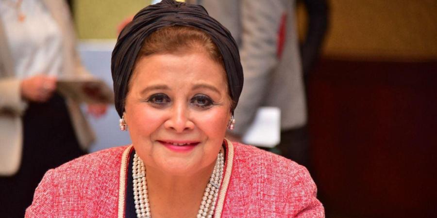 نائبة
      وزير
      الصحة:
      تمكين
      المرأة
      أساس
      التنمية
      المستدامة