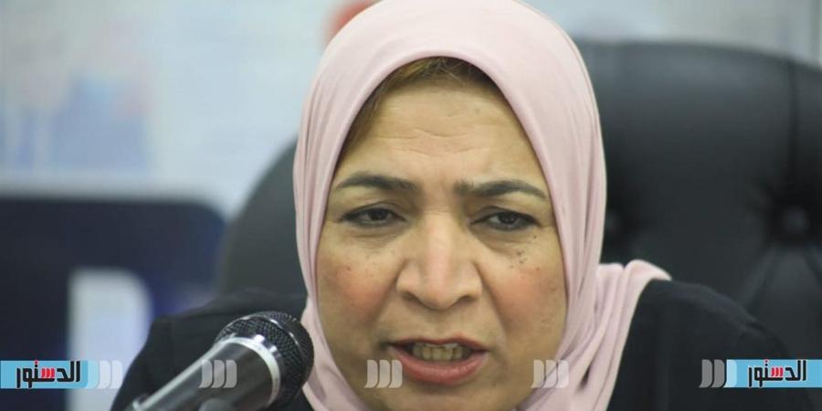 هويدا
      صالح
      لـ"الدستور":
      نريد
      أن
      يصبح
      معرض
      القاهرة
      للكتاب
      "مختبرًا
      للمستقبل"