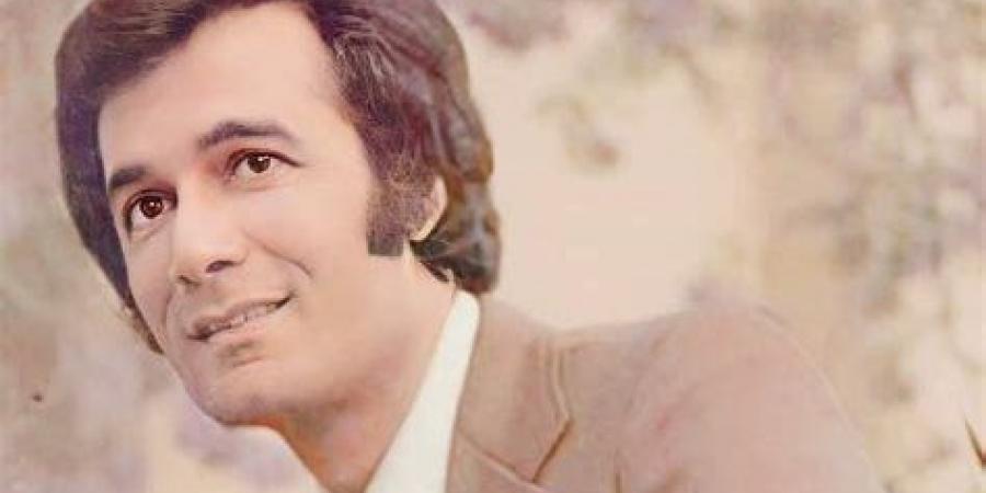 في
      ذكرى
      وفاته..
      لماذا
      لم
      يظهر
      محمود
      ياسين
      في
      فيلم
      الرسالة
      واكتفى
      بصوته
      فقط؟