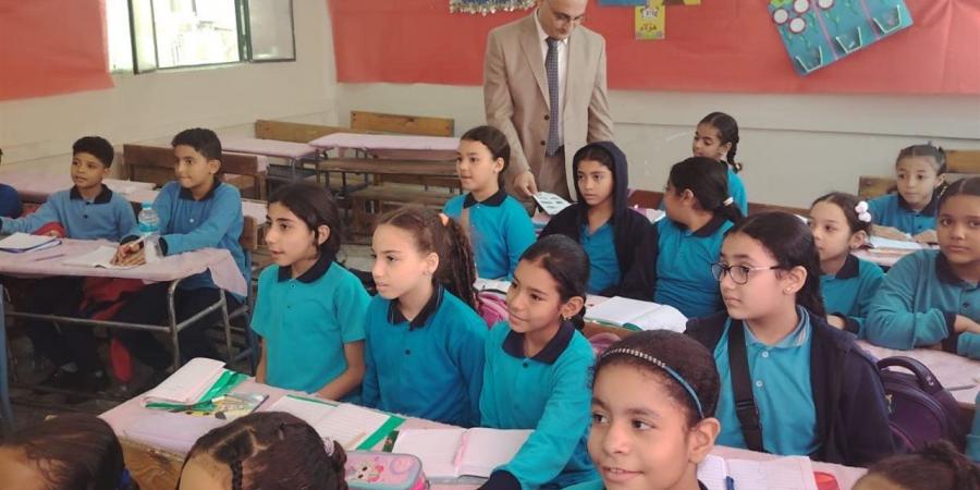 وكيل
      "تعليم
      القاهرة":
      ضرورة
      تفعيل
      الإشراف
      اليومي
      لضمان
      بيئة
      تعليمية
      آمنة