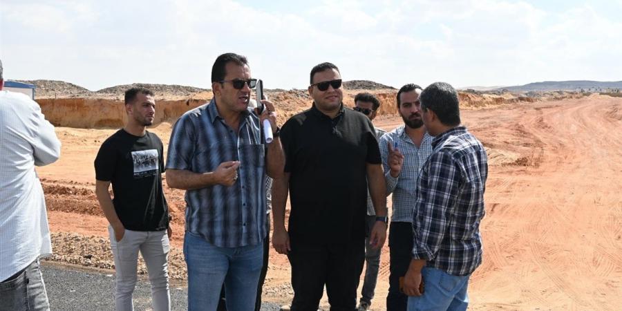 رئيس
      جهاز
      العاشر
      يتابع
      تنفيذ
      أكبر
      خطة
      تطوير
      لمشروعات
      شبكات
      الطرق
      والبنية
      التحتية