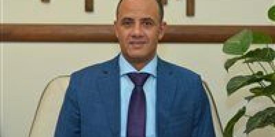 سامح
      السيد
      يقدم
      أوراق
      ترشحه
      لانتخابات
      النواب
      عن
      إمبابة
      والمنيرة