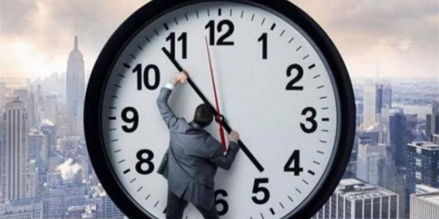 التوقيت
      الشتوي
      2025..
      ما
      يجب
      معرفته
      لتعديل
      الساعة
      على
      أنظمة
      أندرويد
      وiOS
      بسهولة