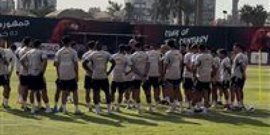 توروب
      يقود
      أول
      مران
      للأهلي
      استعدادًا
      لمواجهة
      إيجل
      نوار
      في
      دوري
      أبطال
      إفريقيا