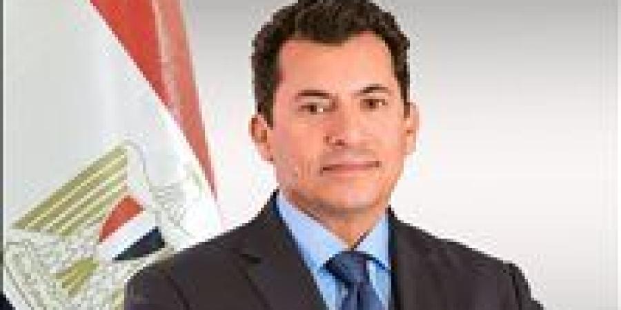 وزير
      الرياضة
      يكرم
      منتخب
      الناشئين
      والناشئات
      للبادل
      بعد
      إنجازهم
      ببطولة
      العالم
      بإسبانيا
