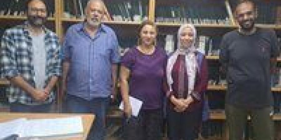 قصور
      الثقافة
      تطلق
      برنامجًا
      لتطوير
      المكتبات
      في
      الإسكندرية