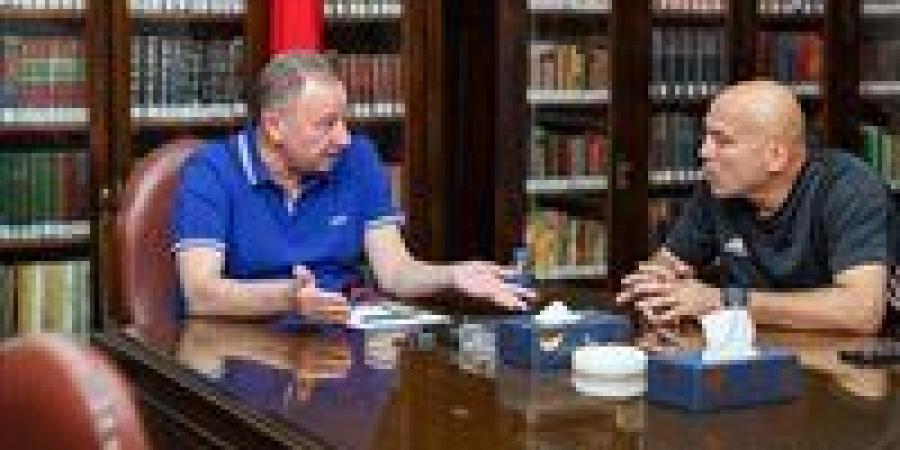 محمد
      يوسف
      يقترب
      من
      الرحيل
      عن
      منصب
      المدير
      الرياضي
      في
      الأهلي
      بعد
      تقليص
      صلاحياته
      (خاص)