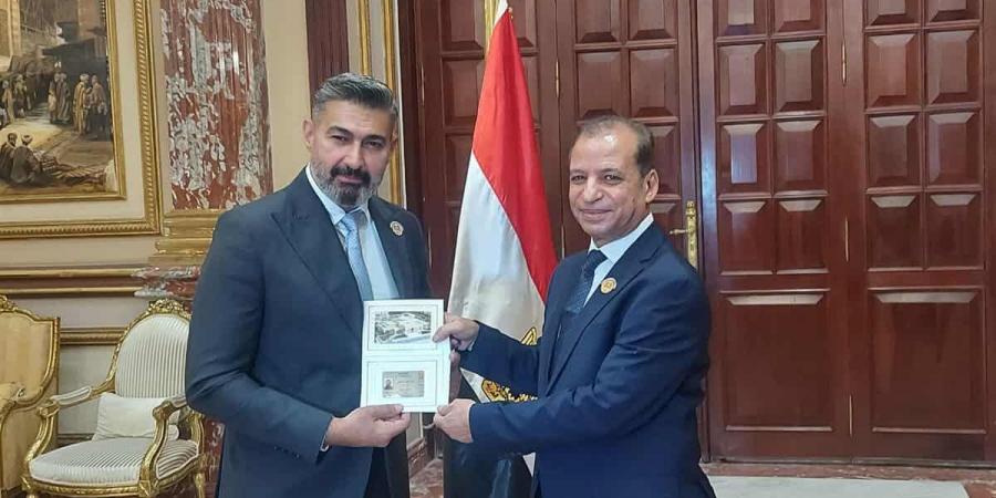 ياسر
      جلال
      وأحمد
      مراد
      وخالد
      جلال
      يتسملون
      كارنيه
      عضوية
      مجلس
      الشيوخ
