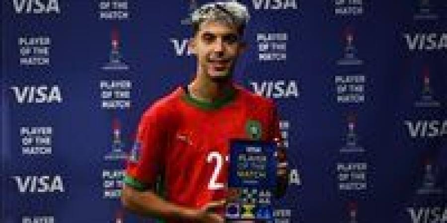 زابيري..
      الفتي
      "المنحوس"
      الذي
      قاد
      المغرب
      لصعود
      تاريخي
      في
      نهائي
      كأس
      العالم
      للشباب