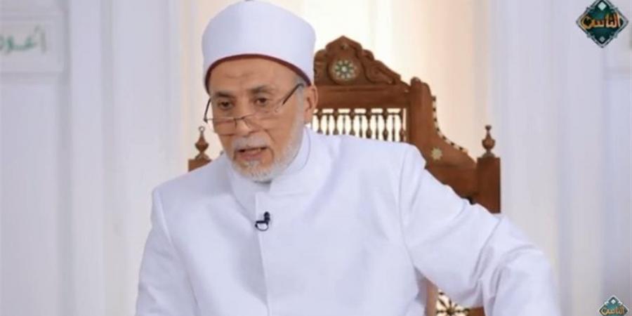 يسري
      جبر:
      حديث
      النبي
      عن
      الخادم
      يجسد
      قمة
      التواضع
      والرحمة
      الإنسانية