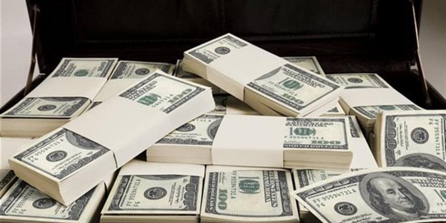 سعر
      الدولار
      في
      منتصف
      تعاملات
      اليوم
      الأحد
      بالبنوك