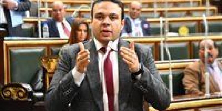 على
      رأسهم
      عبدالمنعم
      إمام..
      18
      مترشح
      يتنافسون
      للحصول
      على
      مقعدين
      للبرلمان
      في
      القاهرة
      الجديدة