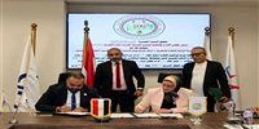 3
      عقود
      جديدة
      لـ«نقل
      الكهرباء»
      لتعزيز
      القطار
      السريع
      وتطوير
      الشبكة
      القومية