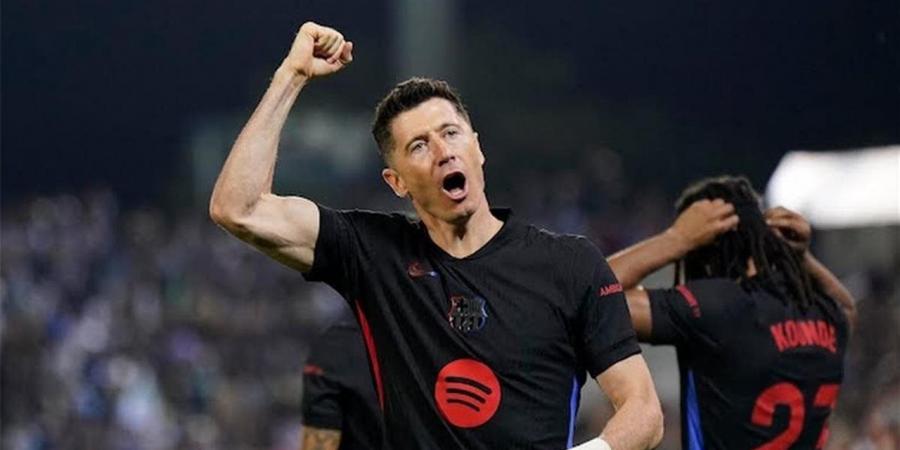 برشلونة
      يحسم
      مستقبل
      ليفاندوفسكي..
      هل
      يجدد
      ليوي؟