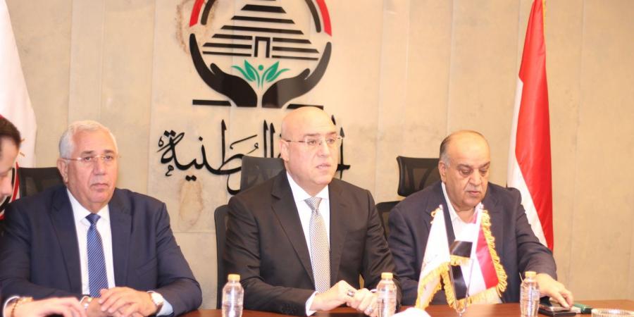 عضوية
      البرلمان
      ليست
      ترفا..
      رسائل
      حازمة
      من
      عاصم
      الجزار
      لنواب
      الشيوخ
      بعد
      أداء
      اليمين