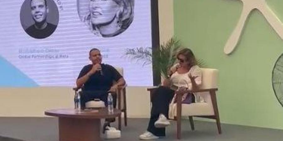 يسرا
      عن
      يوسف
      شاهين
      في
      ندوة
      بمهرجان
      الجونة:
      دخل
      عليا
      غرفة
      النوم
      قولتلهم
      براحته