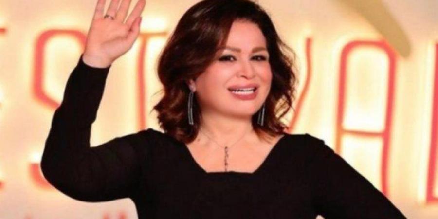 إلهام
      شاهين
      في
      مهرجان
      الجونة:
      حياة
      الفنانين
      صعبة
      مش
      كلها
      رقص
      وضحك