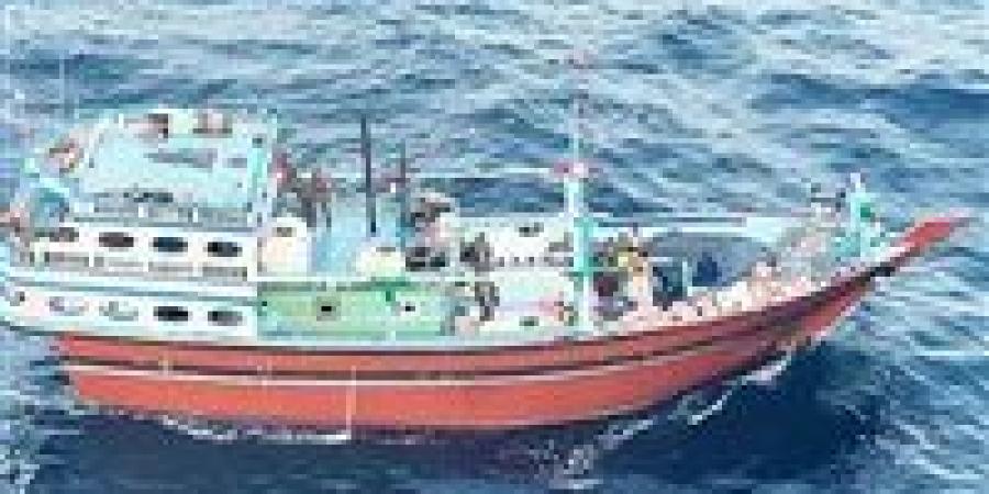 40
      عاماً
      خلف
      القضبان..
      قصة
      قبطان
      استخدم
      قارب
      صيد
      في
      تهريب
      الصواريخ
      الإيرانية