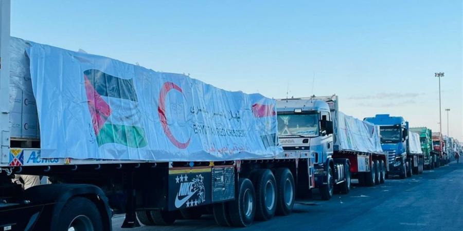 "زاد
      العزة"..
      الهلال
      الأحمر
      المصري
      يطلق
      قافلة
      المساعدات
      الـ54
      لدعم
      غزة