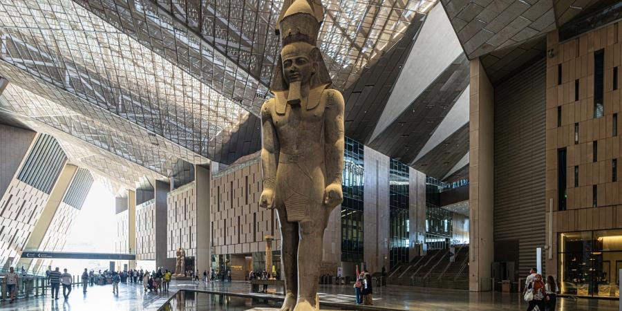 المتحف
      المصري
      الكبير
      يستعد
      للعرض
      الكامل
      لتوت
      عنخ
      آمون..
      لكن
      ماذا
      سيكشف
      لأول
      مرة؟