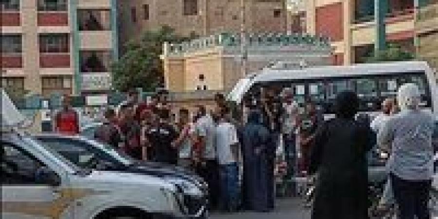 غافلتها
      سيارة
      مسرعة..
      لحظة
      وفاة
      سيدة
      أثناء
      عبور
      الطريق
      ببولاق