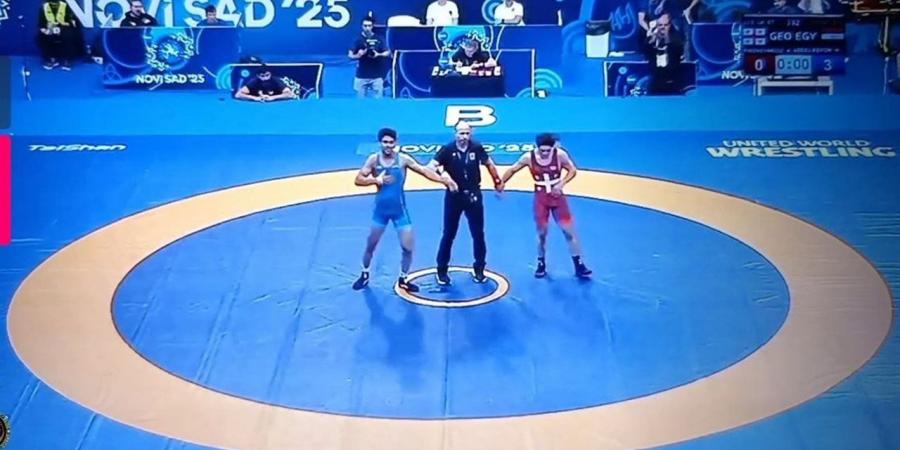 محمد
      حسن
      يحصد
      ذهبية
      بطولة
      العالم
      للمصارعة
      بصربيا