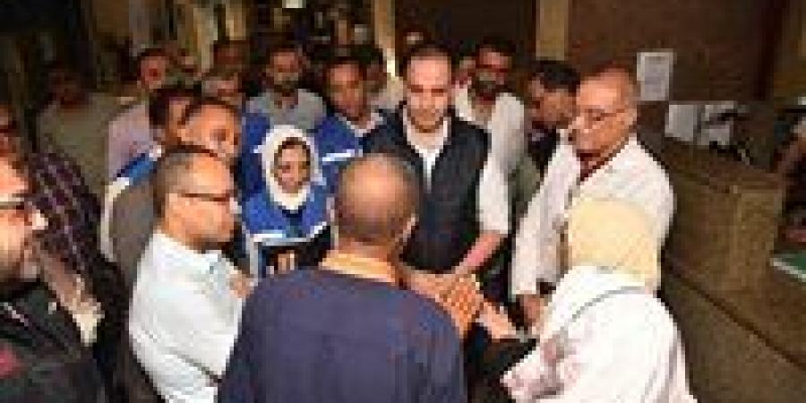 نائب
      وزير
      الصحة
      يتفقد
      مستشفى
      العريش
      وعيادات
      التأمين
      الصحي
      ويوجه
      بتسريع
      إنجاز
      مشروع
      الغسيل
      الكلوي