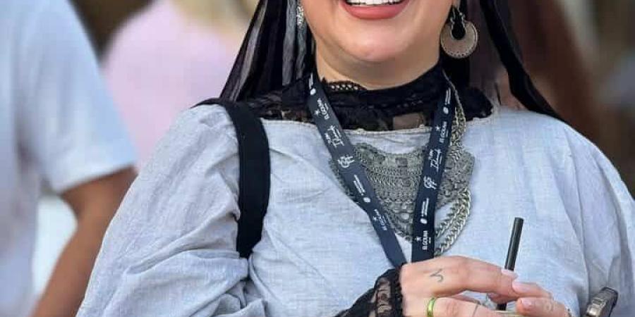 أسما
      شريف
      منير
      بالحجاب
      بمهرجان
      الجونة..
      وتعلق:
      أول
      مرة
      أحس
      إني
      بقدم
      نفسي
      بشكل
      حقيقي