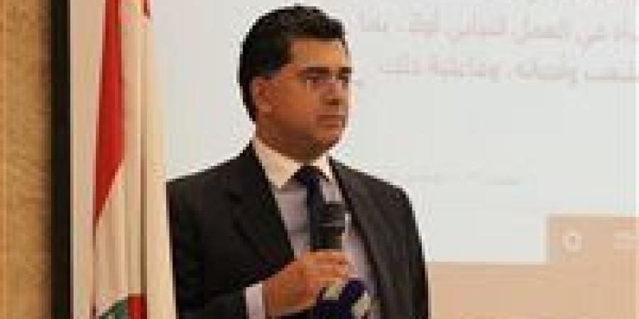 لبنان
      يناشد
      واشنطن
      وباريس
      التدخل
      لوقف
      الاعتداءات
      الإسرائيلية