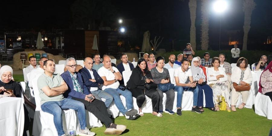 بدء
      وضع
      معايير
      منح
      تراخيص
      لإنشاء
      أول
      وكالة
      تصنيف
      ائتماني
      لشهادات
      الكربون
      في
      مصر