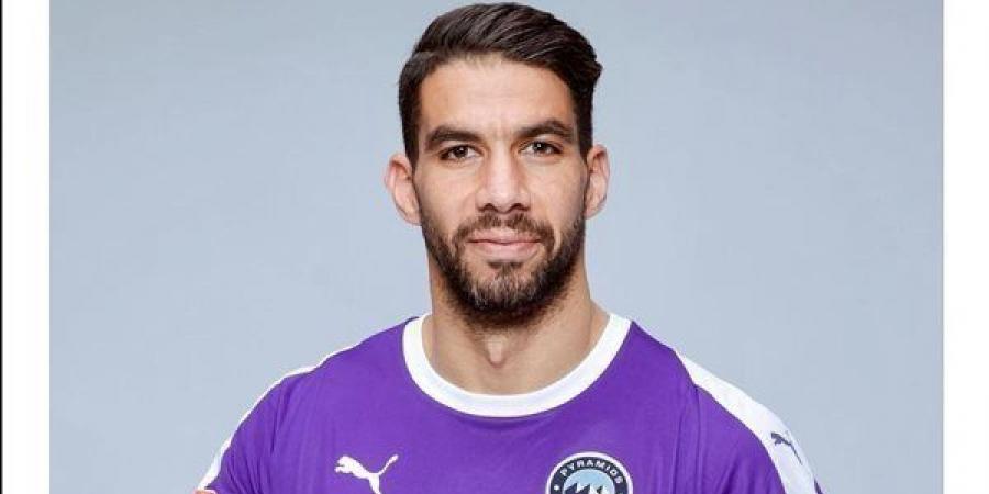 شريف
      إكرامي:
      لم
      أحدد
      موقفي
      من
      الاعتزال..
      وبيراميدز
      أثبت
      قدرته
      على
      التتويج
      بالبطولات
      رغم
      الشكوك