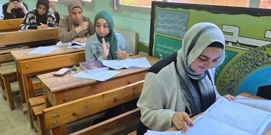 جدول
      امتحانات
      الفصل
      الدراسي
      الأول
      2025-2026
      وإجازة
      نصف
      العام
      بالتفصيل