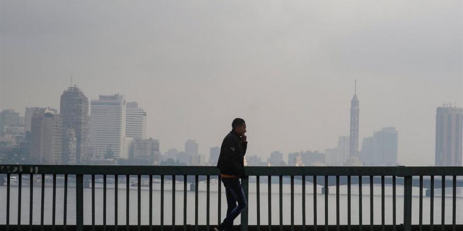 حرارة
      وشبورة
      وسحب..
      حالة
      الطقس
      اليوم
      الجمعة
      24
      أكتوبر
      2025
      فى
      مصر